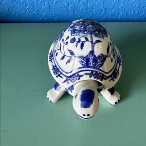 Vintage Baum Bros Blue and White Ceramic Turtle